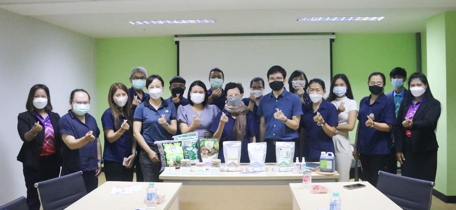 ณะดูงานจากมูลนิธิโครงการหลวงเชียงใหม่และคณะสถานฑูตใต้หวัน