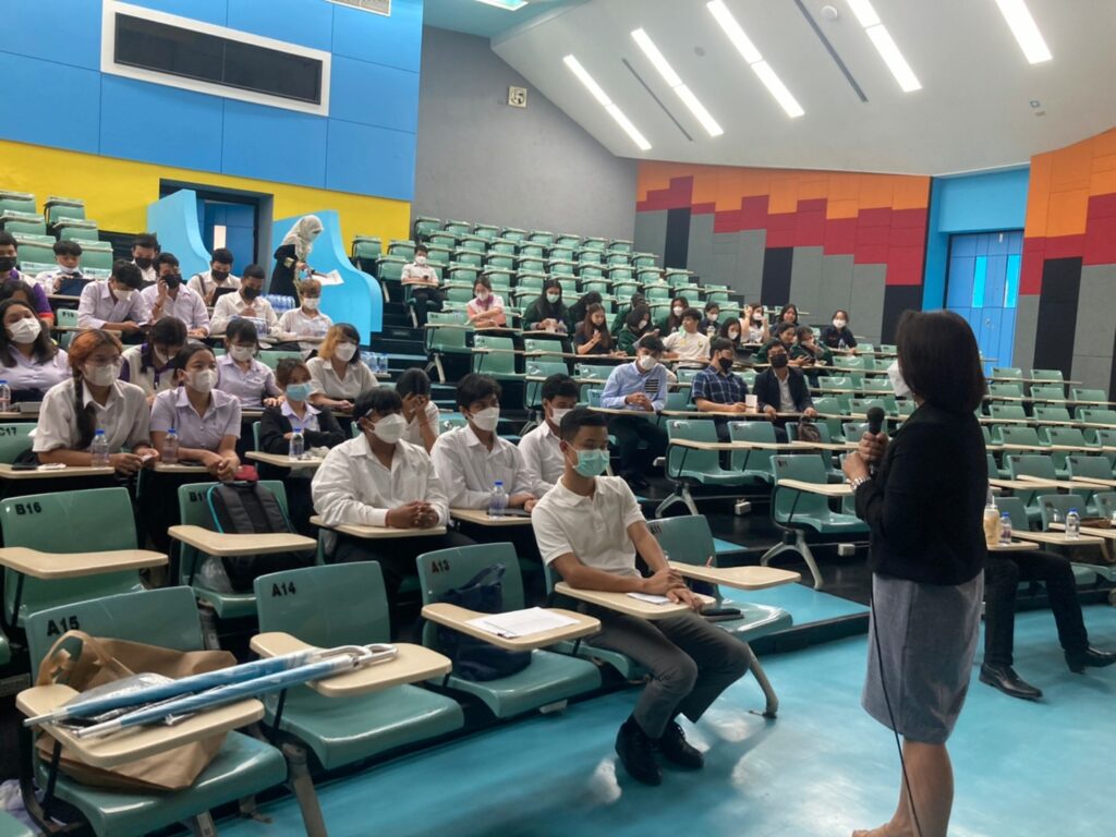 สำนักวิชาพบนํกศึกษาเทอม 2/65