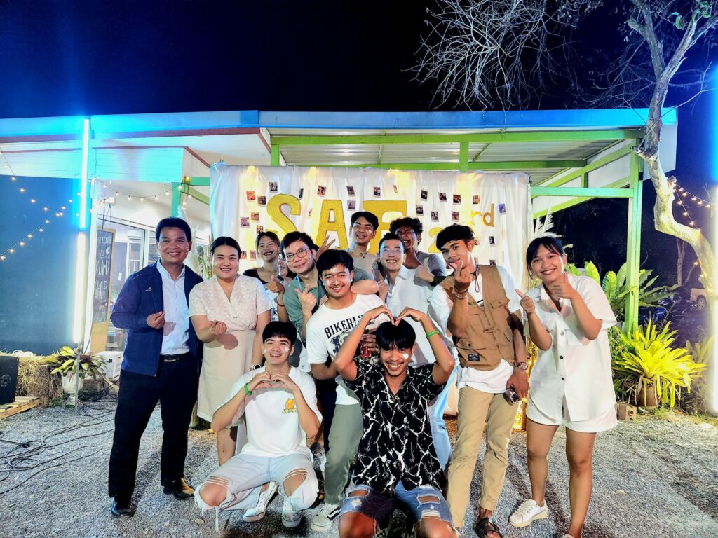 กิจกรรมบายเนียร์