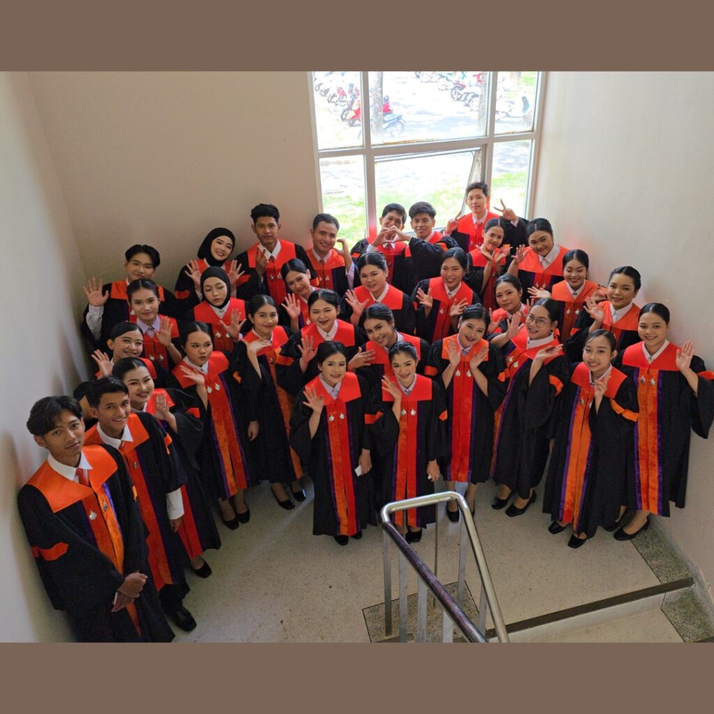 รับปริญญา 67