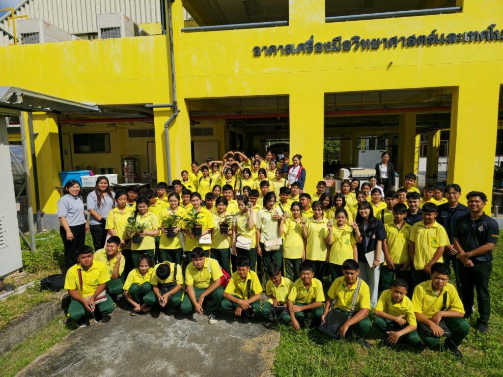 รร.รัษฎา จ.ตรัง ดูงานศุนย์สาธิต