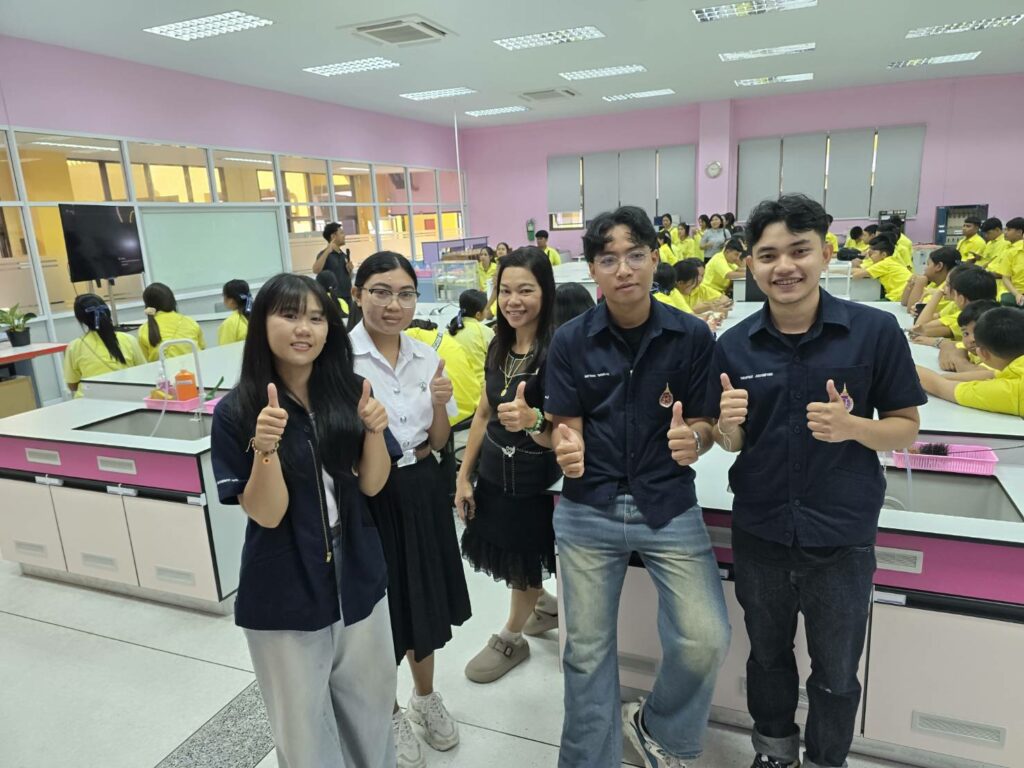 รร.รัษฎา จ.ตรัง ดูงานศุนย์สาธิต