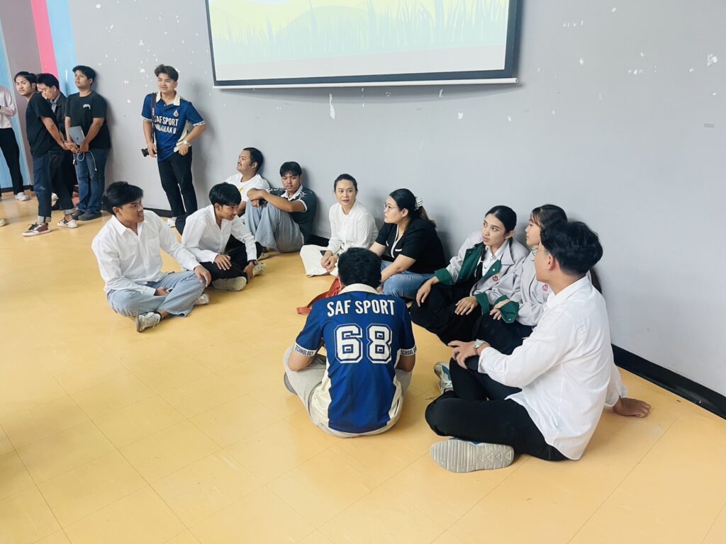 สำนักวิชาพบนักศึกษา