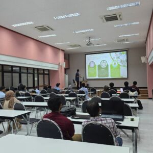 นศ.บัณฑิตศึกษานำเสนอผลงานวิจัยสัมมนา