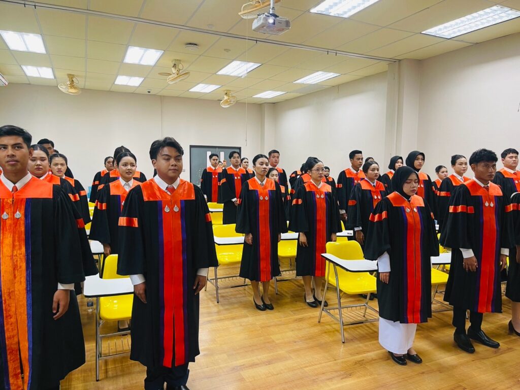 รับปริญญา69