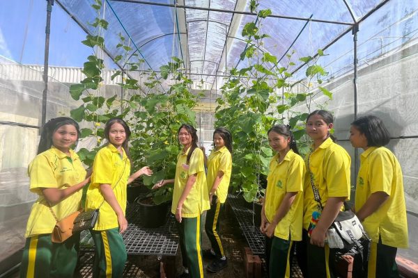 รร.รัษฎา จ.ตรัง ดูงานศุนย์สาธิต